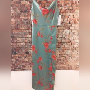 Tsher Midi Dress NWT